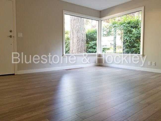 Building Photo - 16411 Inverurie Rd