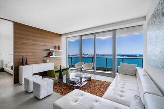 Building Photo - 1331 Brickell Bay Dr