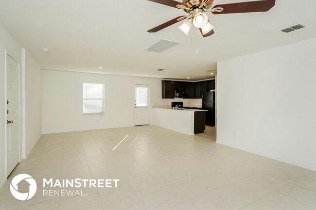 Foto del edificio - 5648 Rockrose Ln