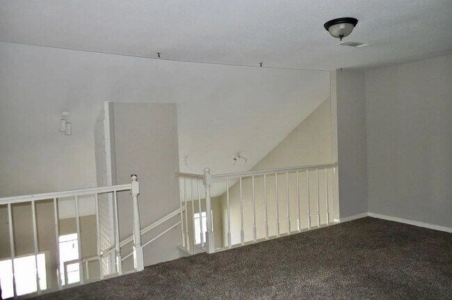 Foto del edificio - 12402 Riva Ridge Ln