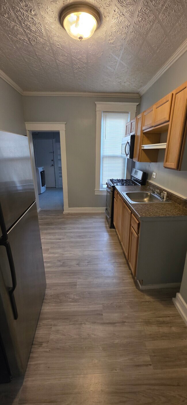 Foto del edificio - 3110 Oakfield Ave