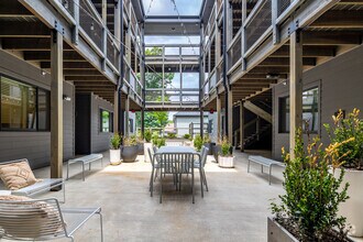 Building Photo - Millhouse