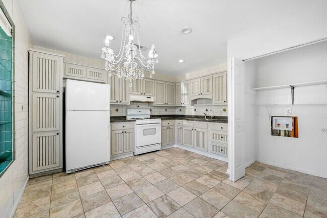 Building Photo - 4758 Pebble Trce