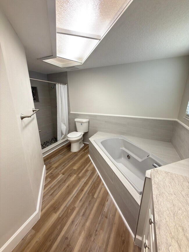 Building Photo - 9132 Remington Dr