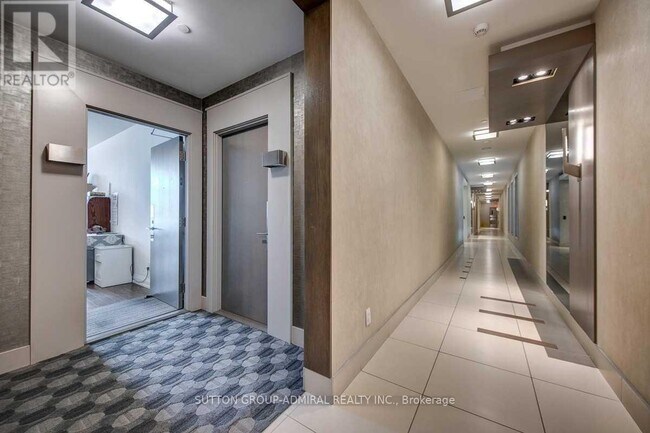 Photo du bâtiment - 7167 Yonge St