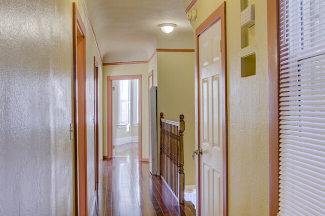 Photo - 433 Brazil Ave Apartment