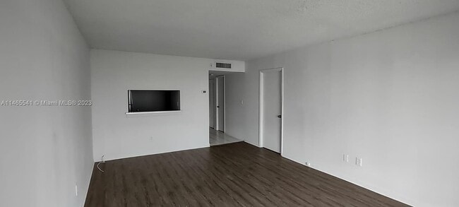 Building Photo - 496 NW 165th St
