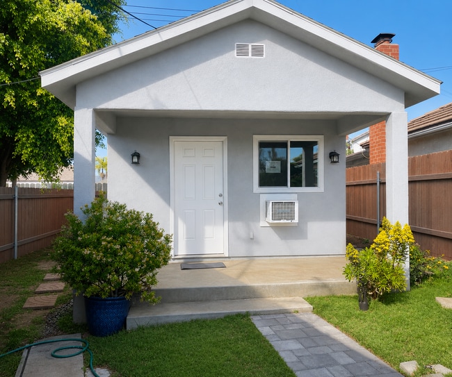Building Photo - Beautiful ADU unit in San Dimas!!!!