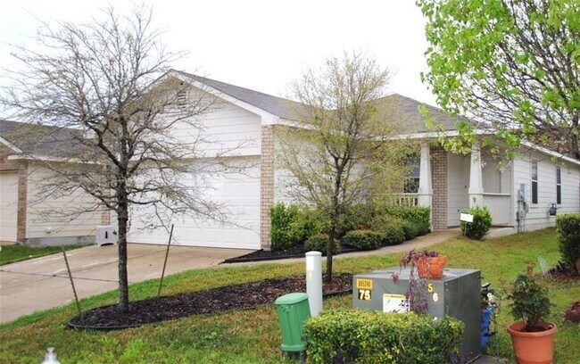 Foto del edificio - 512 Celery Loop