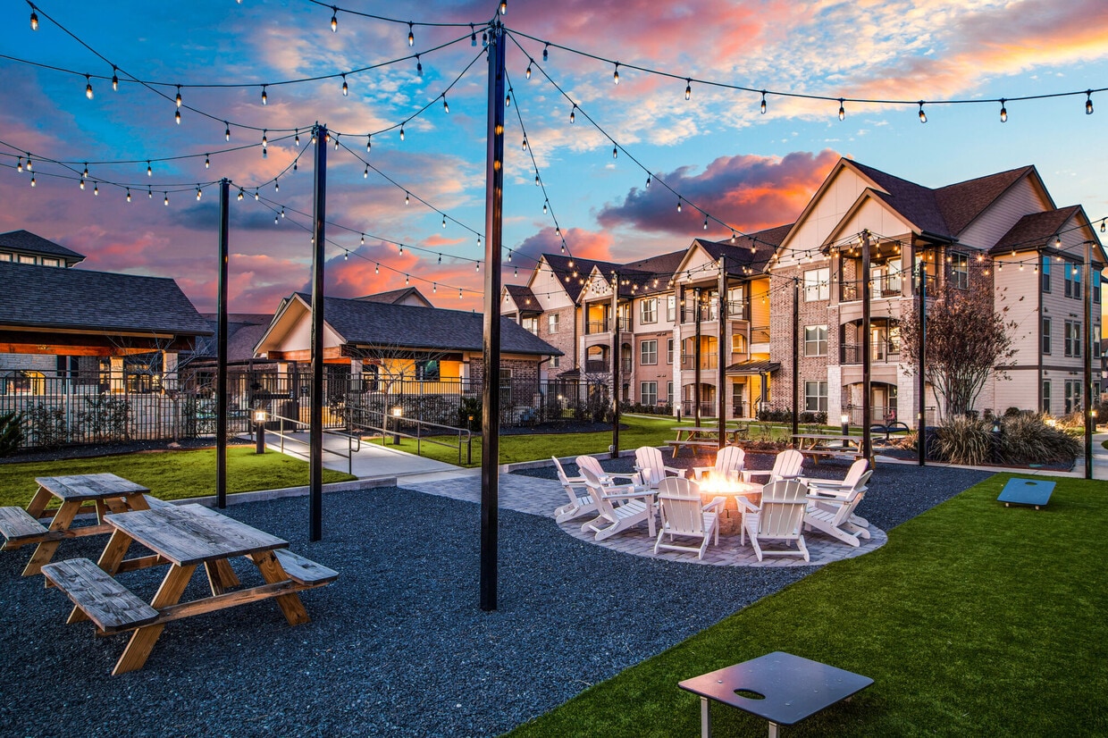 Sanctuary at Jacobs Reserve 165 Carriage Hills Blvd Conroe, TX