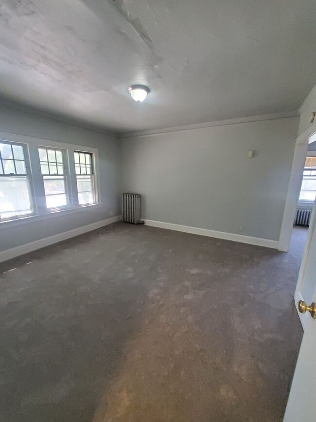 Building Photo - 3121 N 39th St