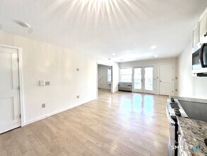 Building Photo - 163 South St