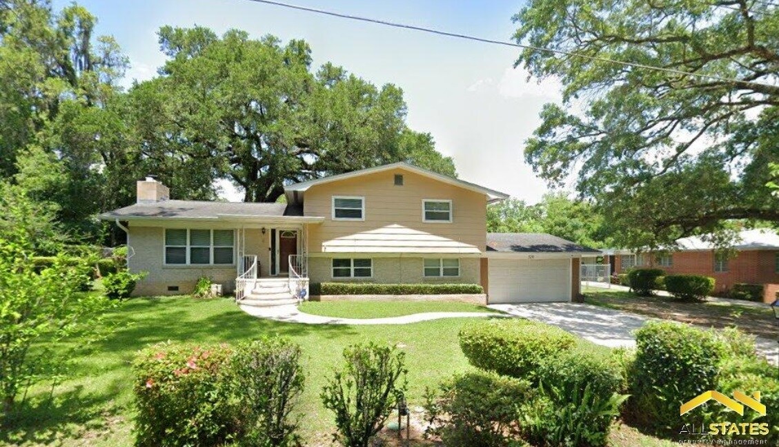Primary Photo - 520 Famcee Ave