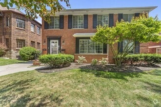 Building Photo - 930 Trombley Rd