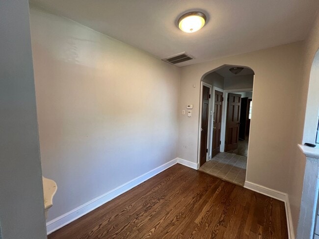 Building Photo - 1005 Claytonia Terrace