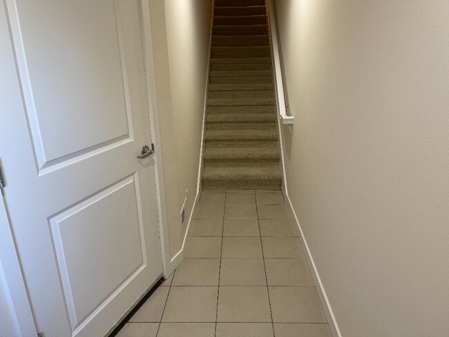 Foto del edificio - 2233 NW Hidden Ln