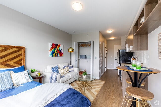 Studio - 303 SF - The Thornton