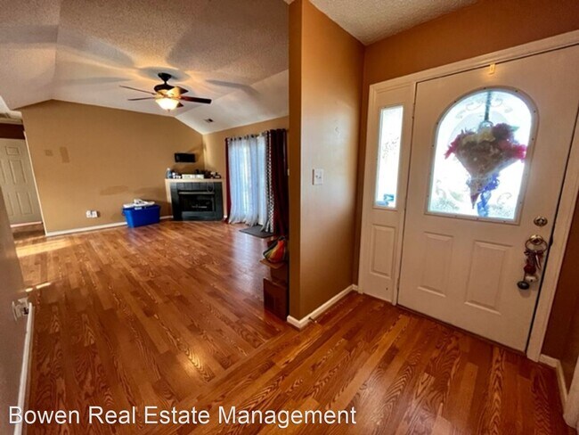 Building Photo - 2 br, 2 bath House - 636 Independence Drive