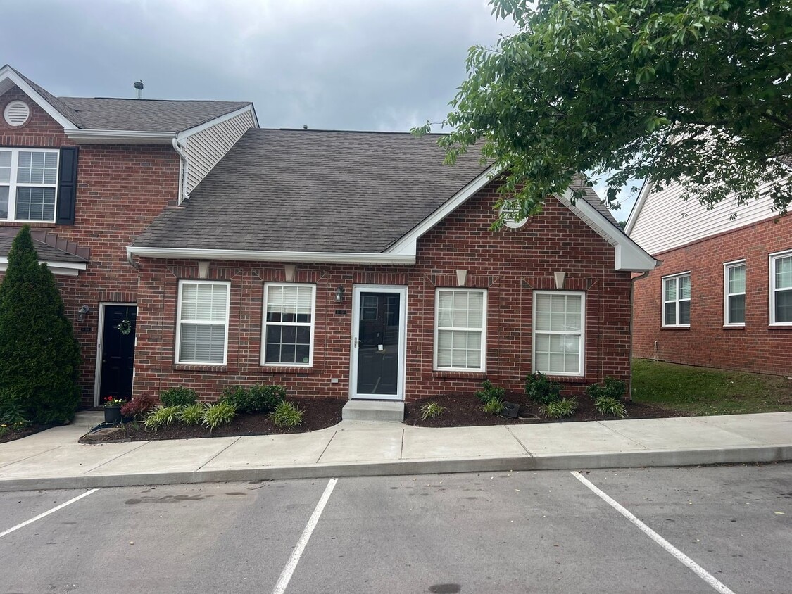 Charming Franklin Rental - Charming Franklin Rental