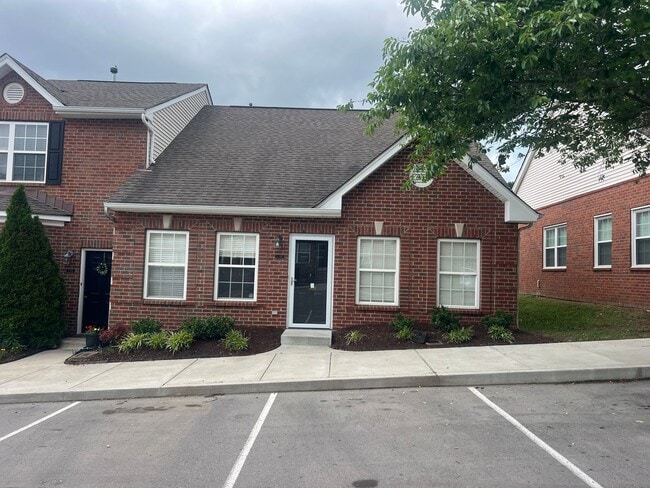 Charming Franklin Rental - Charming Franklin Rental House