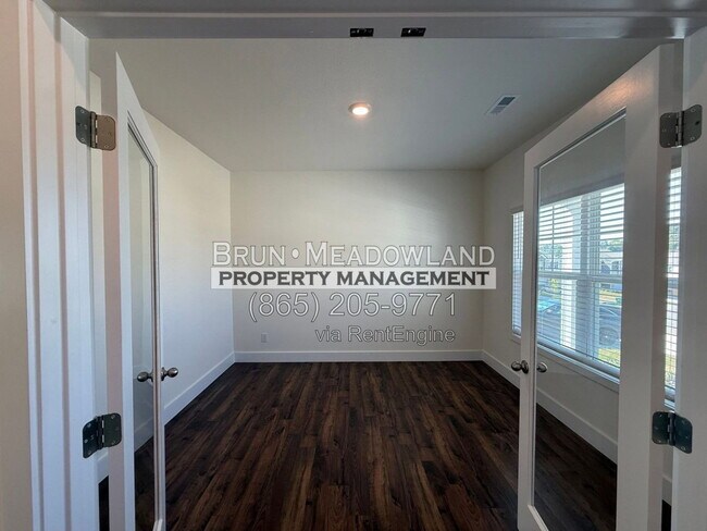 Foto del edificio - 2424 Limelight Ln