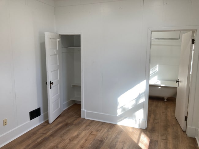 Photo - 9 Elk Path House