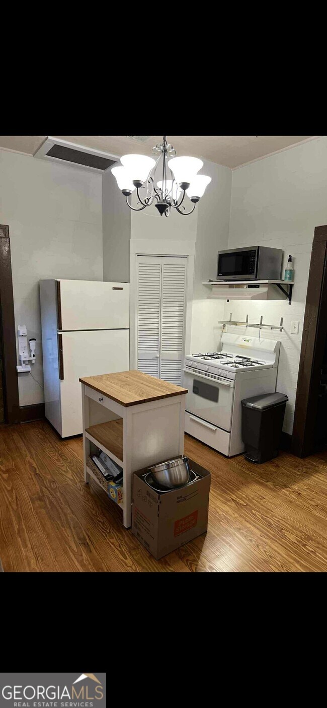 Foto del edificio - 834 Fulton Terrace SE