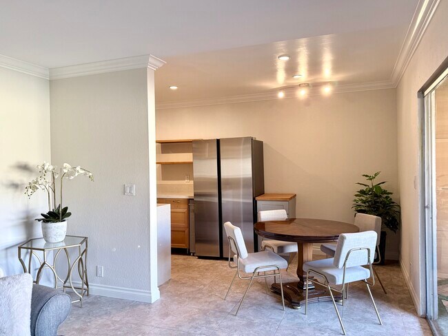 Foto del edificio - 408 E Civic Center Dr