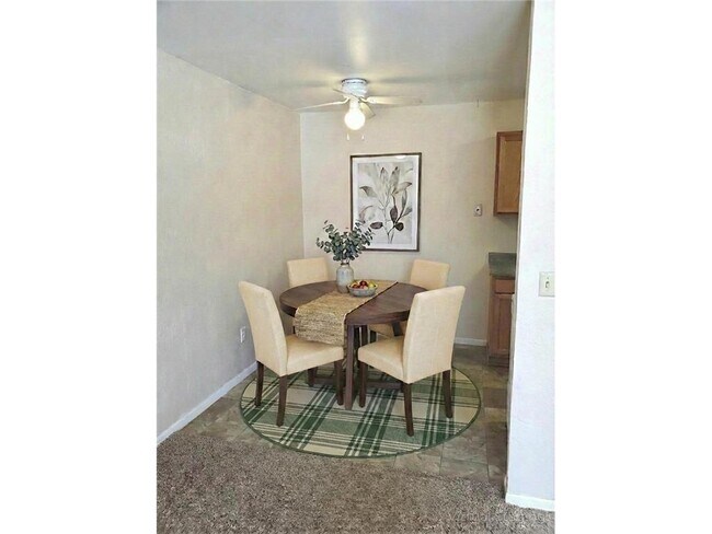 Foto del edificio - 808 Evergreen Ave