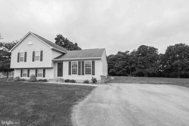 Building Photo - 309 Nansfield Ct