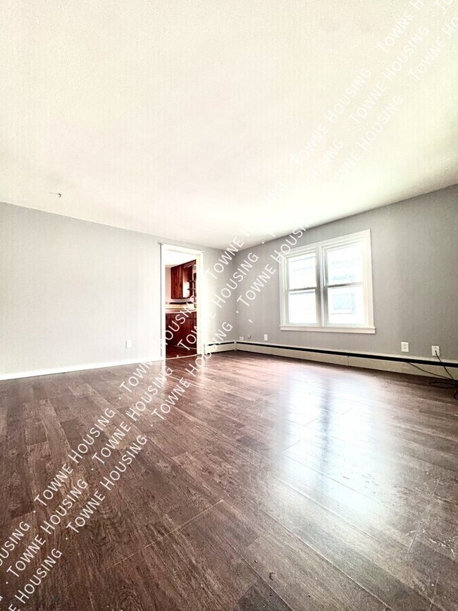 Foto del edificio - 70 Harvey Ave