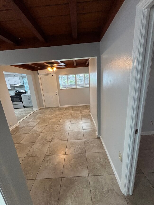 Living room - 5810 Hope St House