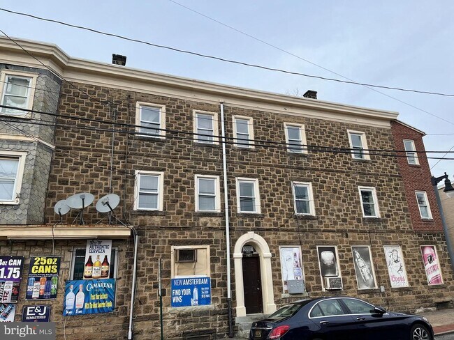Building Photo - 700 N Union St