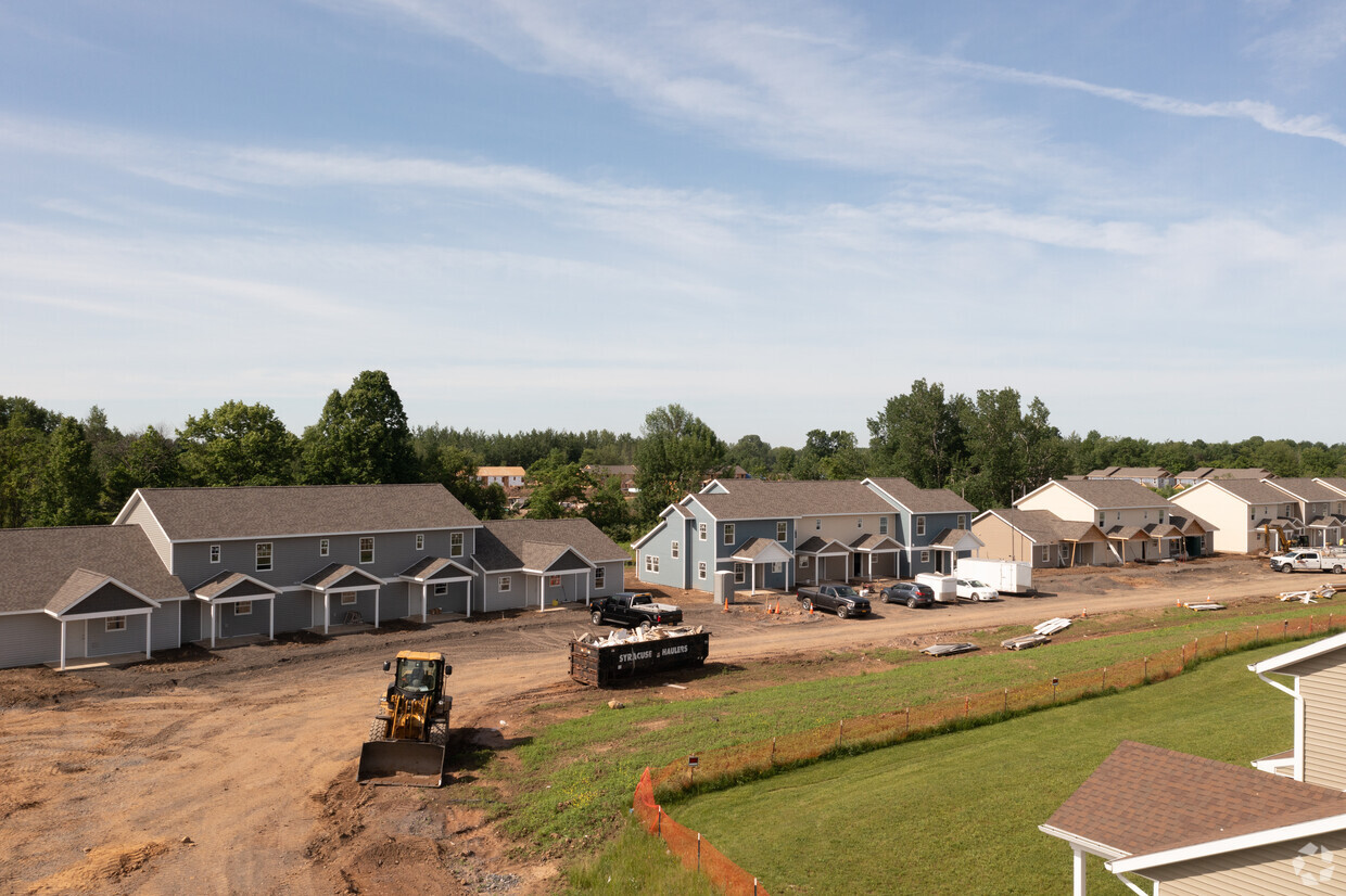 Primary Photo - Island Hollow Phase 2