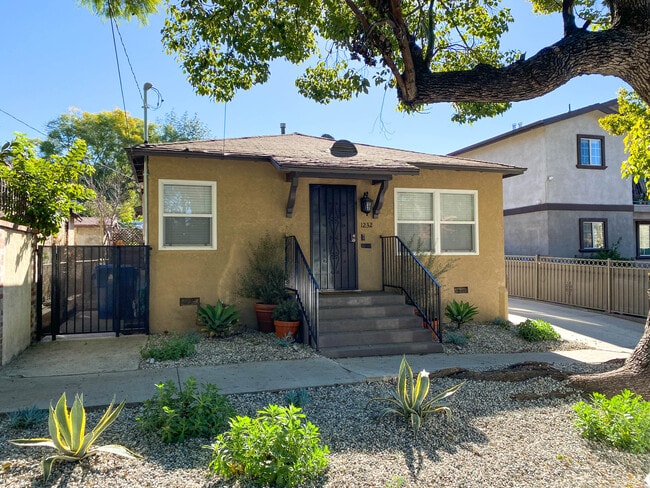 Foto del edificio - 1232 Manzanita St