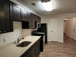 Building Photo - 3000 S Adams St Building Photo - 3000 S Adams St