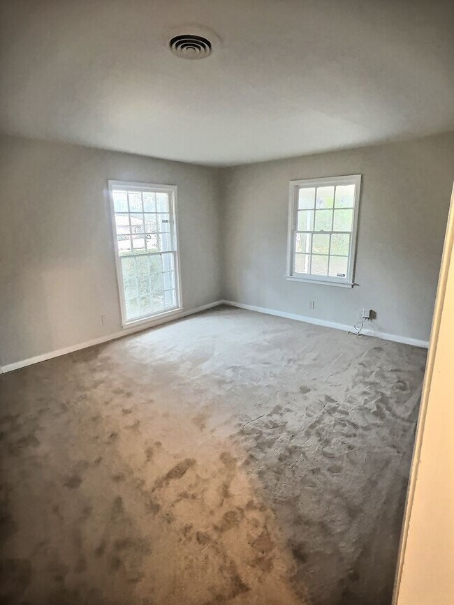 Foto del edificio - For Rent in Montgomery! First month's rent...