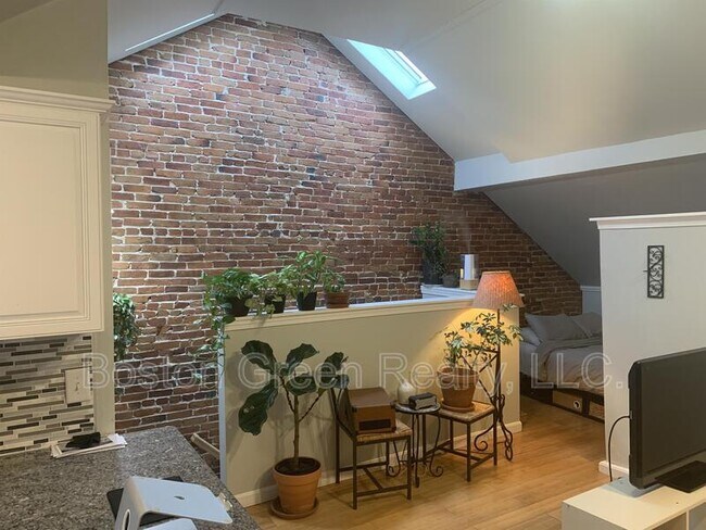 Foto del edificio - 315 Meridian St