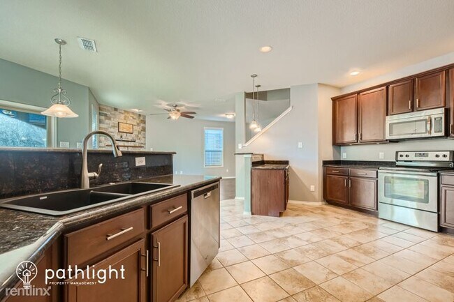 Foto del edificio - 4 br, 2.5 bath House - 5400 Sea Cove Lane ...