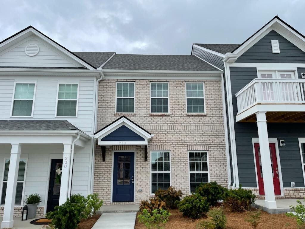 Primary Photo - 218 Mansfield Dr