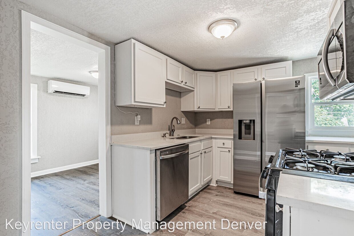 Foto principal - 2 br, 1 bath House - 4770 Vine St