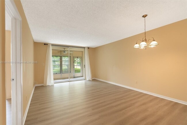 Foto del edificio - 5830 NW 64th Ave