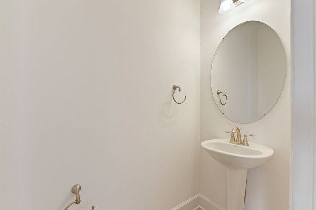 Foto del edificio - 3 Bedroom Townhome!