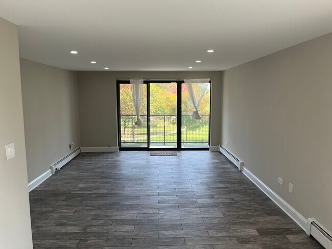 Foto del edificio - 3940 N Narragansett Ave