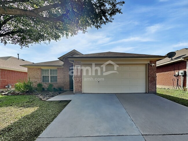 Building Photo - 1051 Wood Stream Dr