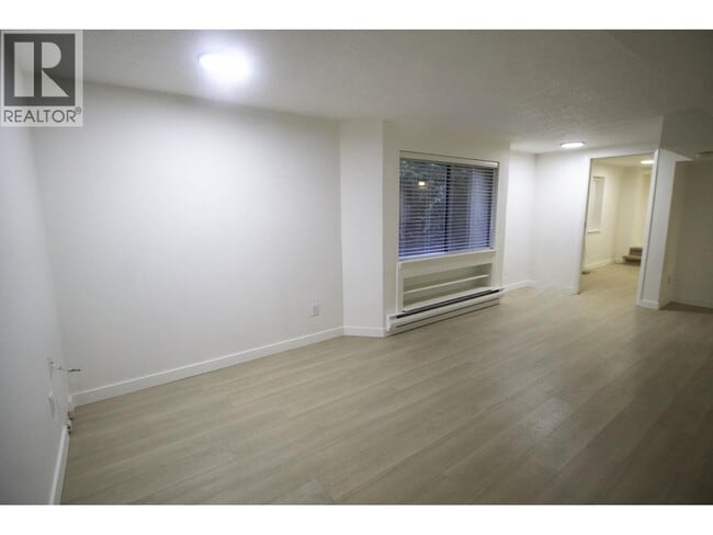 Building Photo - 2176 W 13th Ave