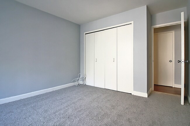 Foto del edificio - 1333 N Lake Shore Dr