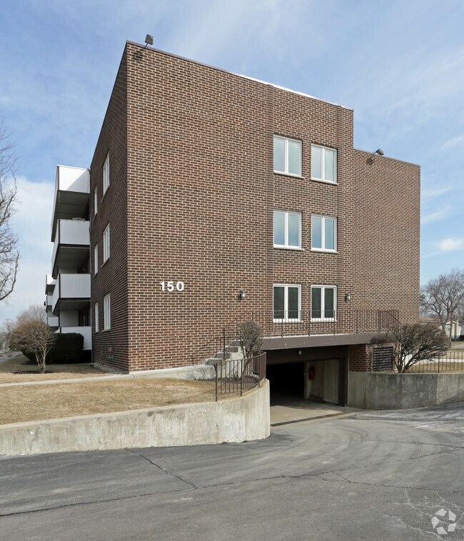 Foto del edificio - 150 E Grand Ave