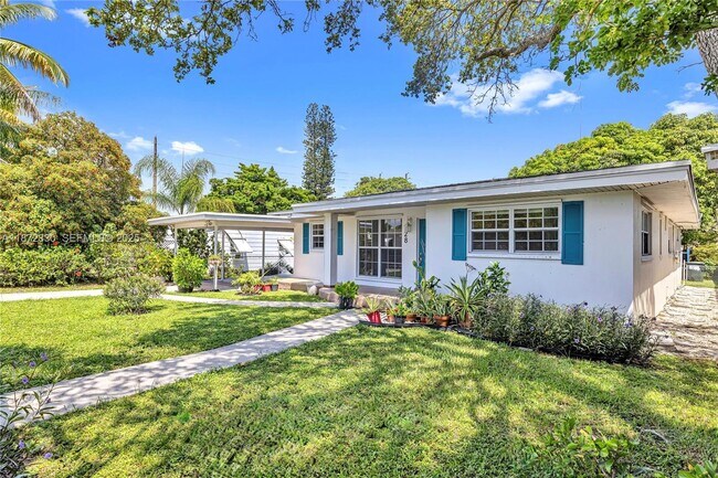 Foto del edificio - 228 SW 3rd Terrace