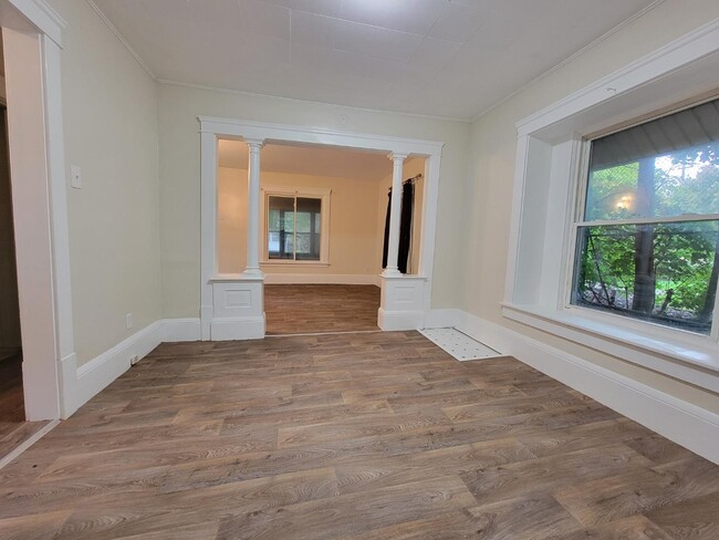 Foto del edificio - 2235 12th St SW